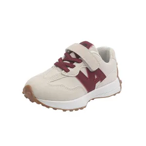 أحذية كاجوال عصرية جديدة للربيع مع نعل ناعم . New Spring Fashion Casual Shoes with Soft Breathable