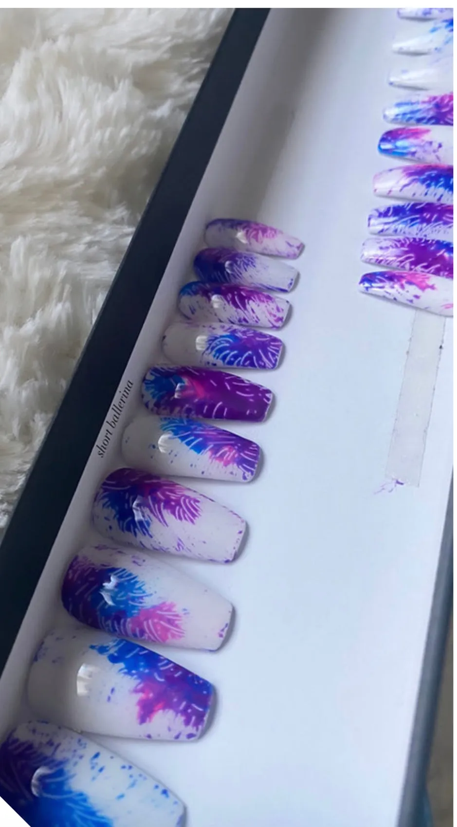 Dirty Sprite for Two at The Eiffel Tower | 20 NAILS PRESS-ON SET